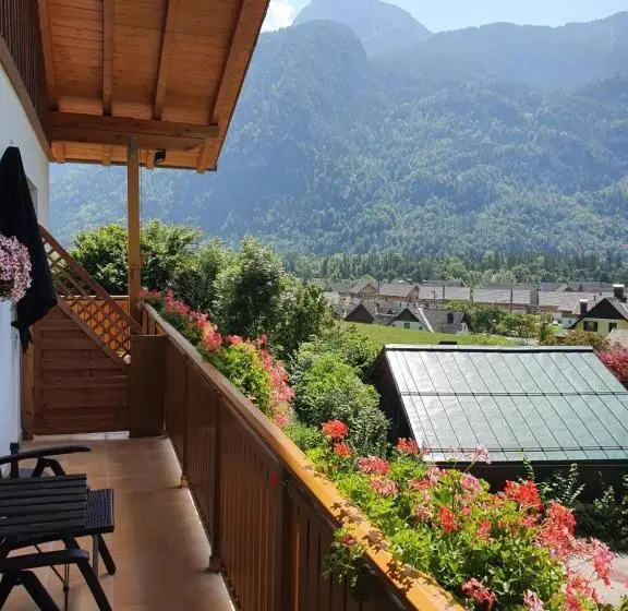 レイクビュースタンダードルーム, Haus Salzkammergut