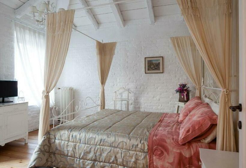 バルコニー付きスタンダードルーム, Bed & Breakfast Canova