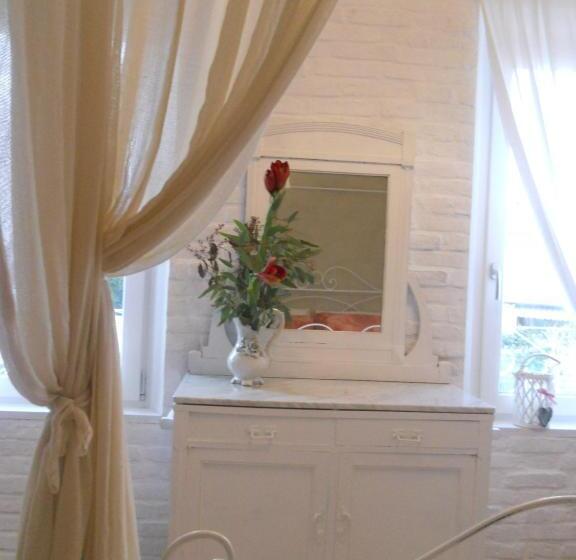 バルコニー付きスタンダードルーム, Bed & Breakfast Canova