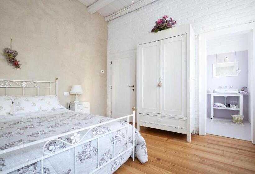 デラックスルーム, Bed & Breakfast Canova