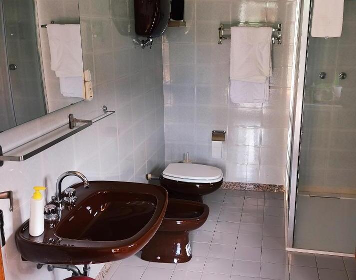 דירת חדר נוף לגינה, Il Corbezzolo