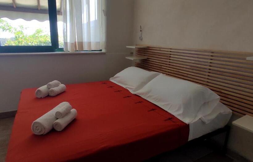 آپارتمان 1 خوابه همکف, Il Corbezzolo