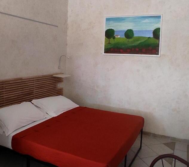 דירת חדר בקומת קרקע, Il Corbezzolo