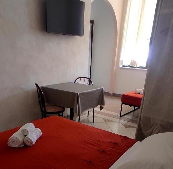 דירת חדר בקומת קרקע, Il Corbezzolo