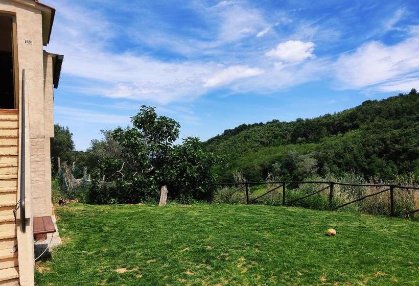 דירת חדר נוף לגינה, Il Corbezzolo