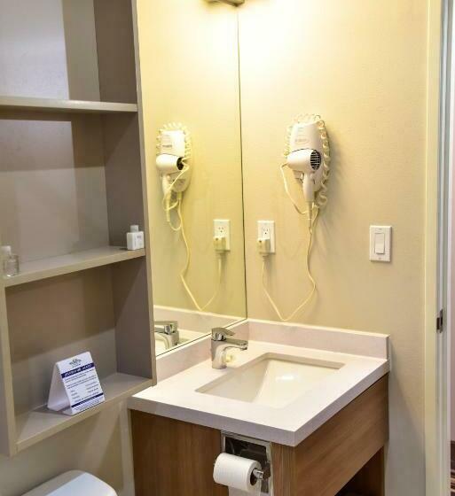 غرفة قياسية, Microtel Inn & Suites By Wyndham Cuauhtemoc Campos Menonitas