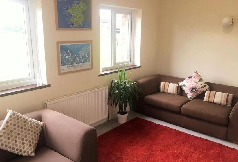 בית, חדר שינה 1, Newgale Lodge