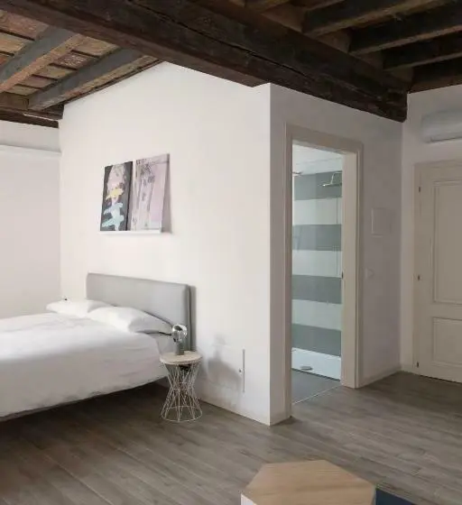スタンダード４人部屋, Residenza Giulio Romano
