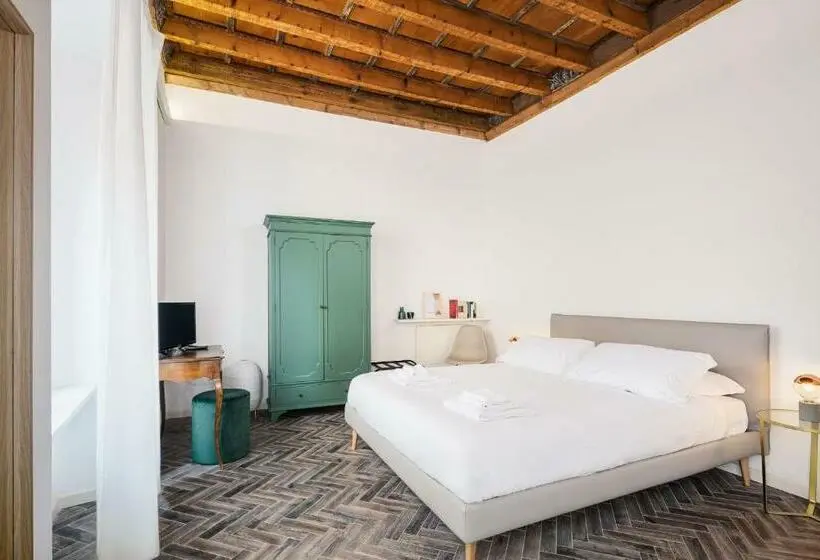 スーペリアールーム, Residenza Giulio Romano