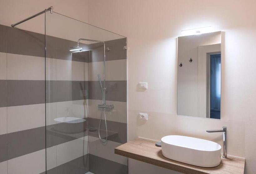 سوییت جونیور, Residenza Giulio Romano