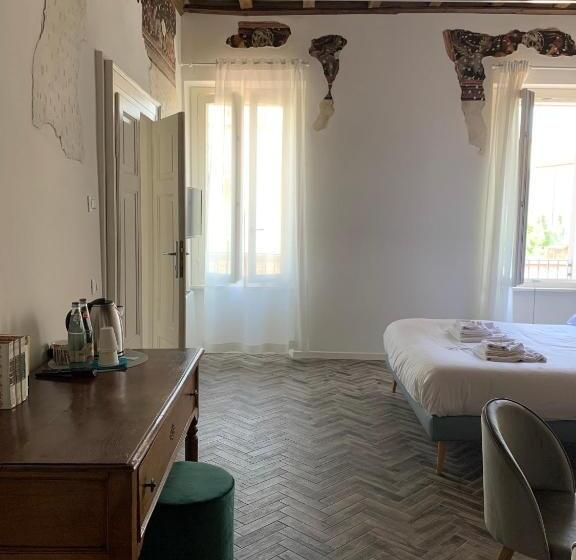 اتاق لوکس, Residenza Giulio Romano