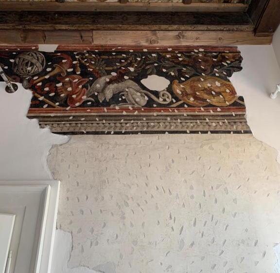 اتاق لوکس, Residenza Giulio Romano