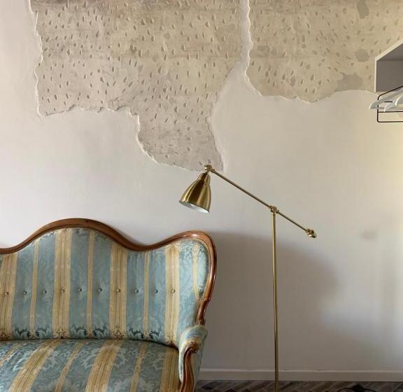 اتاق لوکس, Residenza Giulio Romano