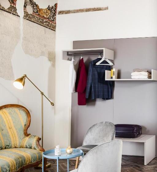 اتاق لوکس, Residenza Giulio Romano