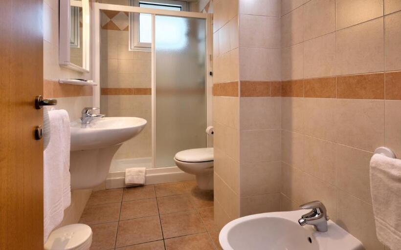 חדר סטנדרט לארבעה, Residence Kristall