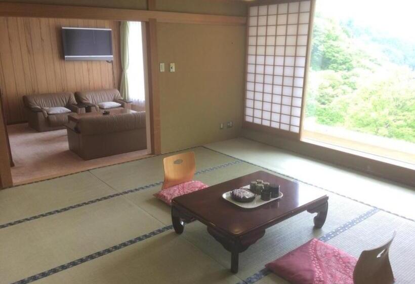Номер Deluxe, Higashiyama Park Hotel Shinfugetsu
