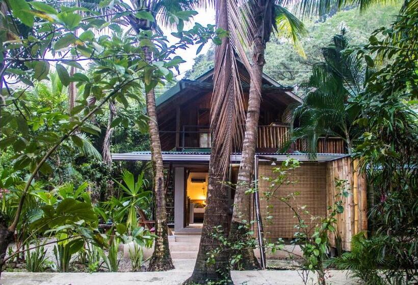 ファミリーステューディオ, Santascabinas