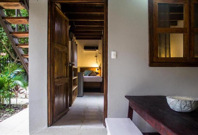 ファミリーステューディオ, Santascabinas