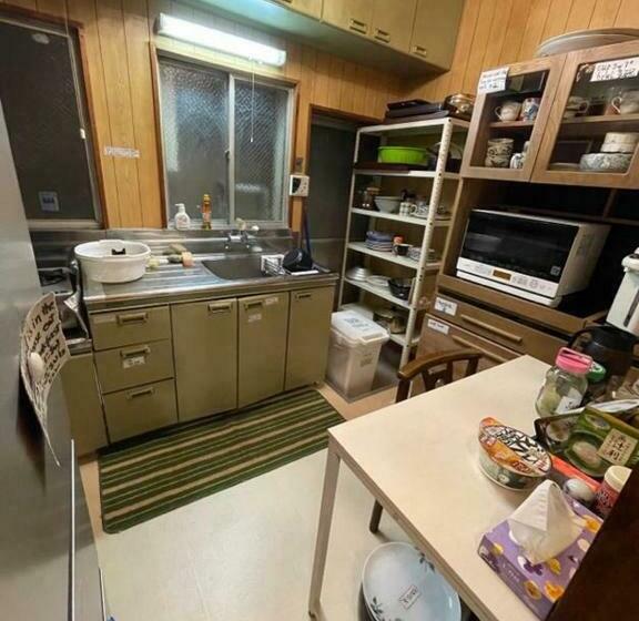 اتاق استاندارد چهار تخته, Annamstay Shinosaka Js