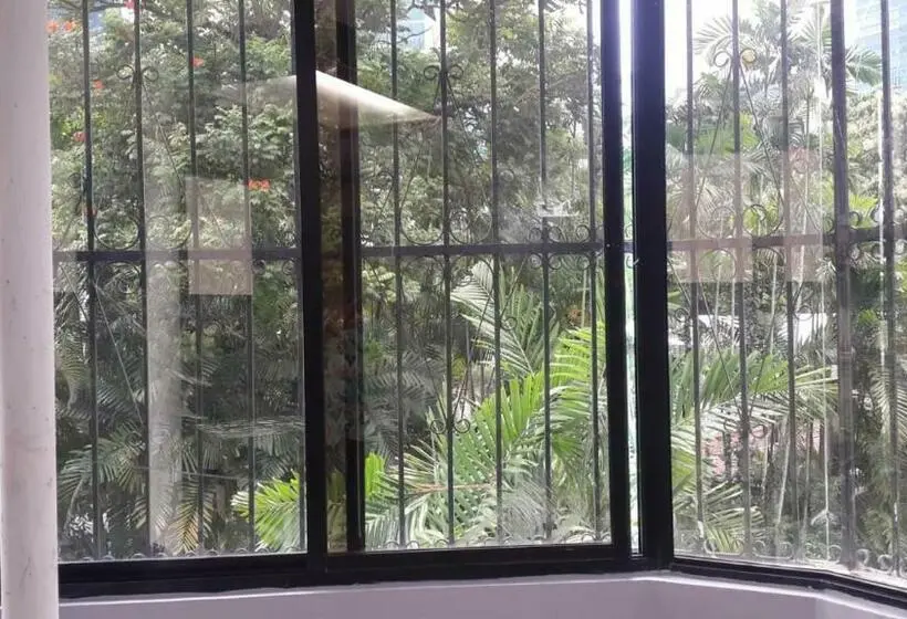 سوییت, Hostal Panama Experience