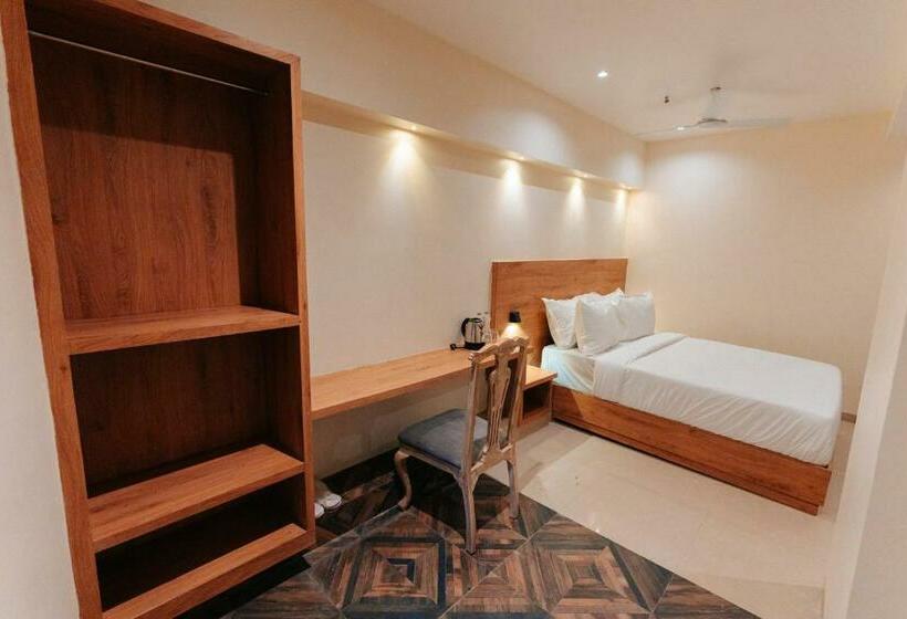 Quarto Clássico, Arnna Hotel   Goregaon