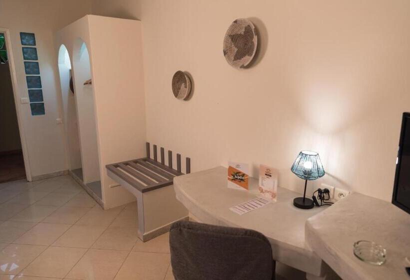 اتاق سوپریور, Airport Hotel Casino Du Cap Vert