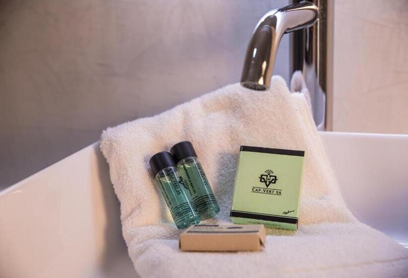 سوییت, Airport Hotel Casino Du Cap Vert