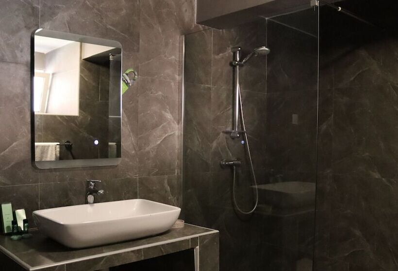 سوییت, Airport Hotel Casino Du Cap Vert