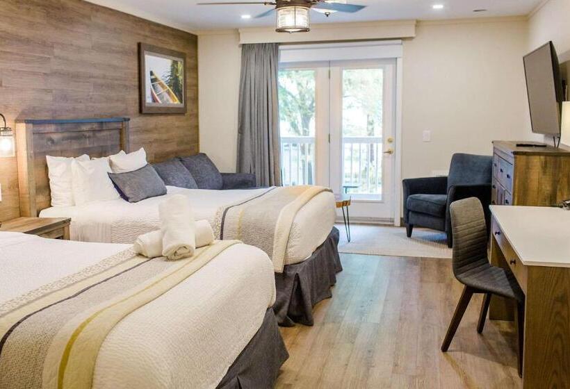 Номер Стандарт Вид на Озеро, Bayview Wildwood Resort, Ascend Hotel Collection