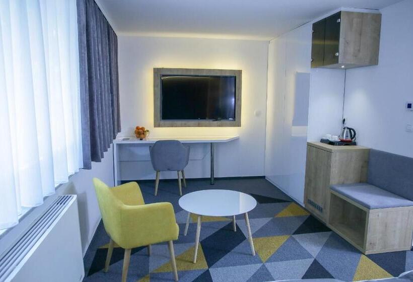 اتاق لوکس با تخت بزرگ, Boutique Bristol