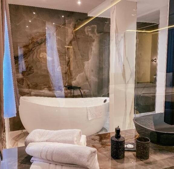 اتاق لوکس با تخت بزرگ, Boutique Bristol
