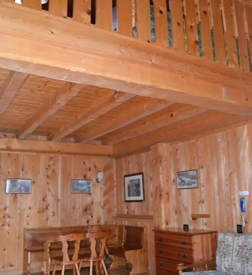 庭の見える1ベッドルームアパートメント, Albergo Rendola