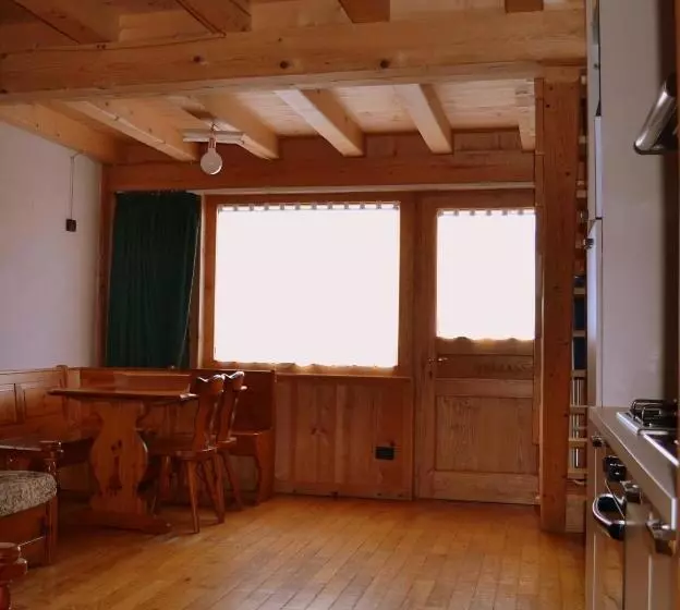 1ベッドルームドゥプレックスアパートメント, Albergo Rendola