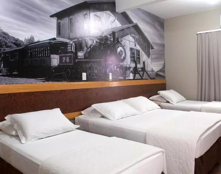 デラックストリプルルーム, Brivali Hotel E Eventos