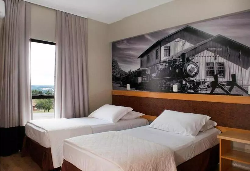 デラックストリプルルーム, Brivali Hotel E Eventos