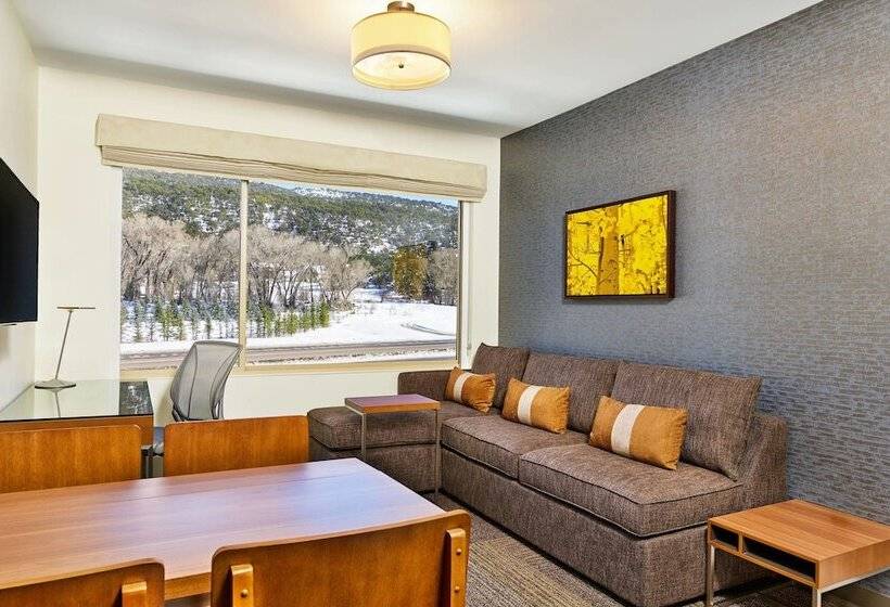 Suite, Element Basalt  Aspen