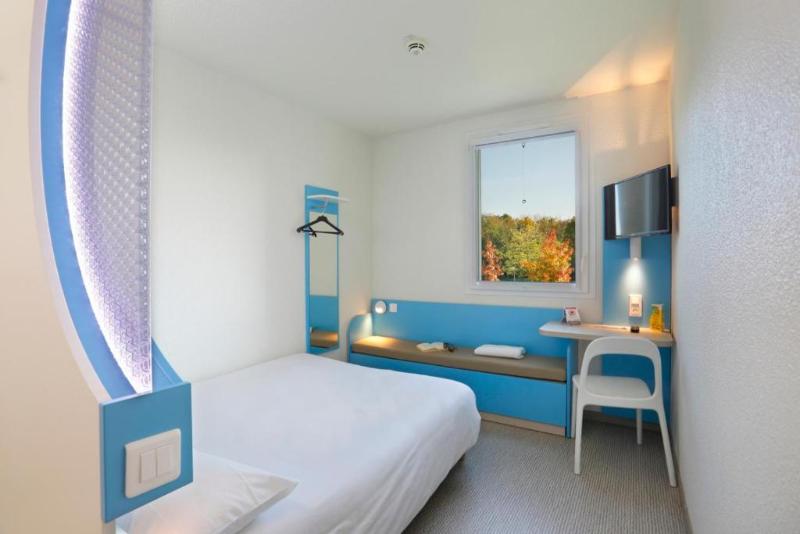 Номер Стандарт, First Inn Hotel Paris Sud Les Ulis