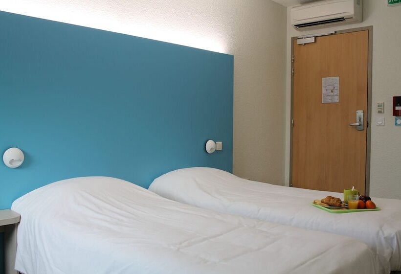 غرفة قياسية ثلاثية, First Inn Hotel Paris Sud Les Ulis