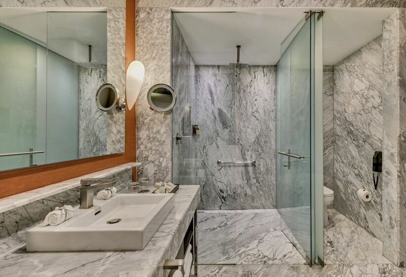 Номер Deluxe, Grand Fiesta Americana Puebla Angelópolis