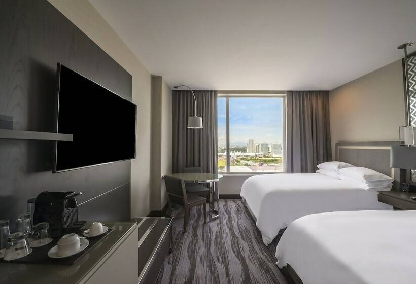 Номер Deluxe, Grand Fiesta Americana Puebla Angelópolis