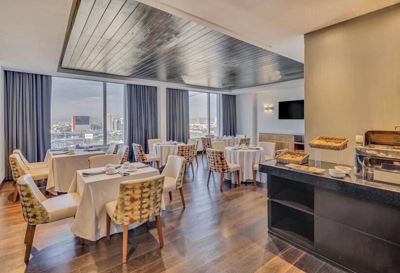 Номер Клуб Кровать Кинг, Grand Fiesta Americana Puebla Angelópolis