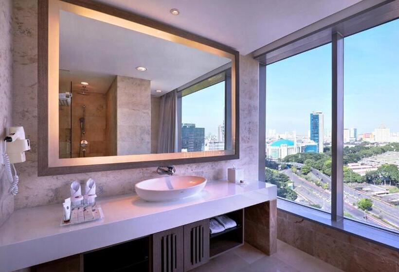 Номер Superior, Grand Mercure Jakarta Kemayoran