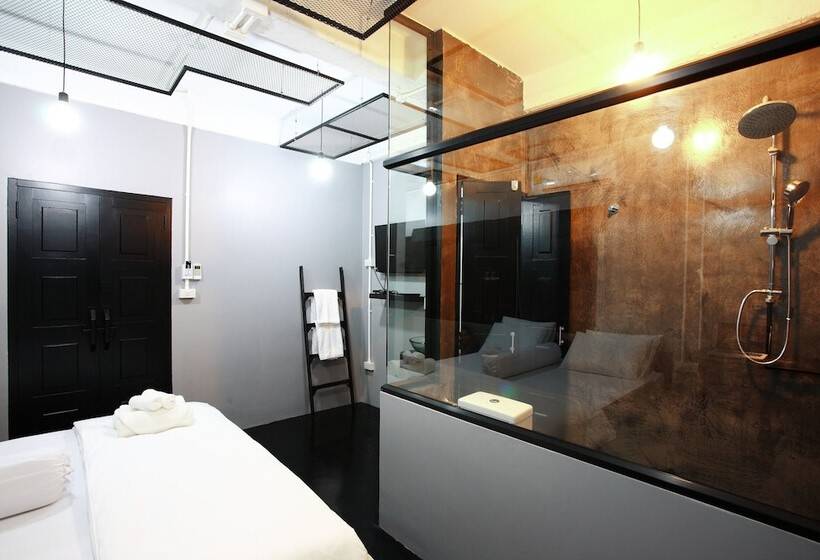 디럭스 룸, Me Room