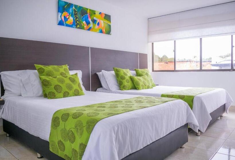 Standaard Driepersoonskamer, Montes De La Castellana