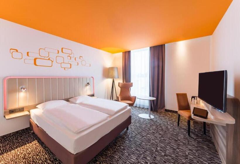 Номер Стандарт, Park Inn By Radisson Neumarkt