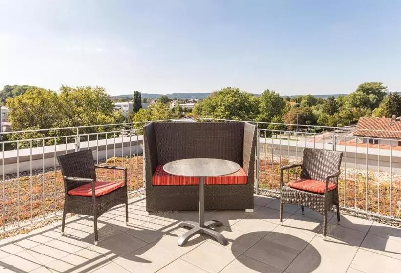 キングサイズベッドのスーペリアルーム, Park Inn By Radisson Neumarkt