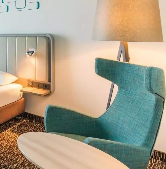 キングサイズベッドのスーペリアルーム, Park Inn By Radisson Neumarkt