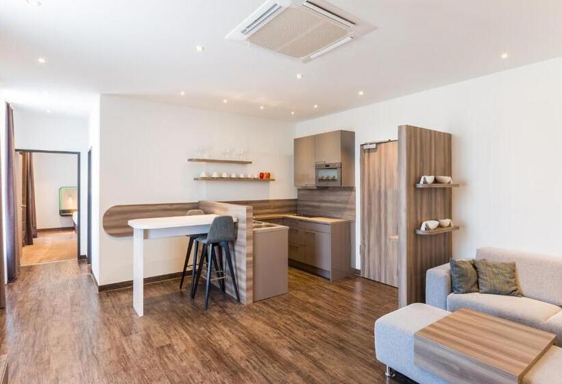 סוויטה עם מרפסת, Park Inn By Radisson Neumarkt