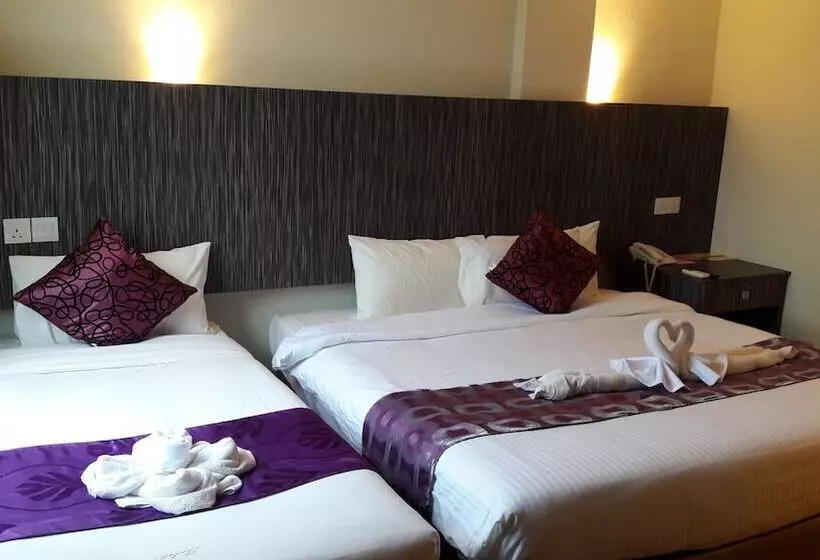 اتاق لوکس سه تخته, Salsa Resort Langkawi