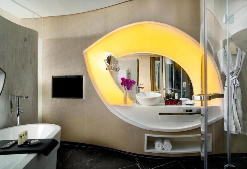 Номер Deluxe, Sofitel Kunming